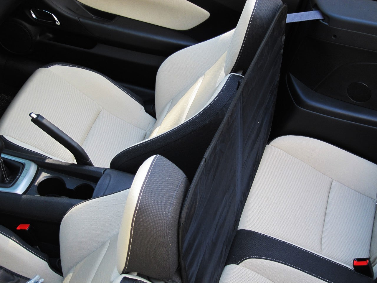 thumbnail image 2 of Black Convertible Wind Deflector / Windblocker For Mercedes E-Class A207 2010-2017 2 of 4